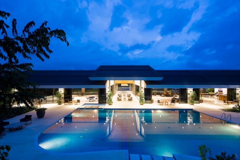 Hotels & Hospitality